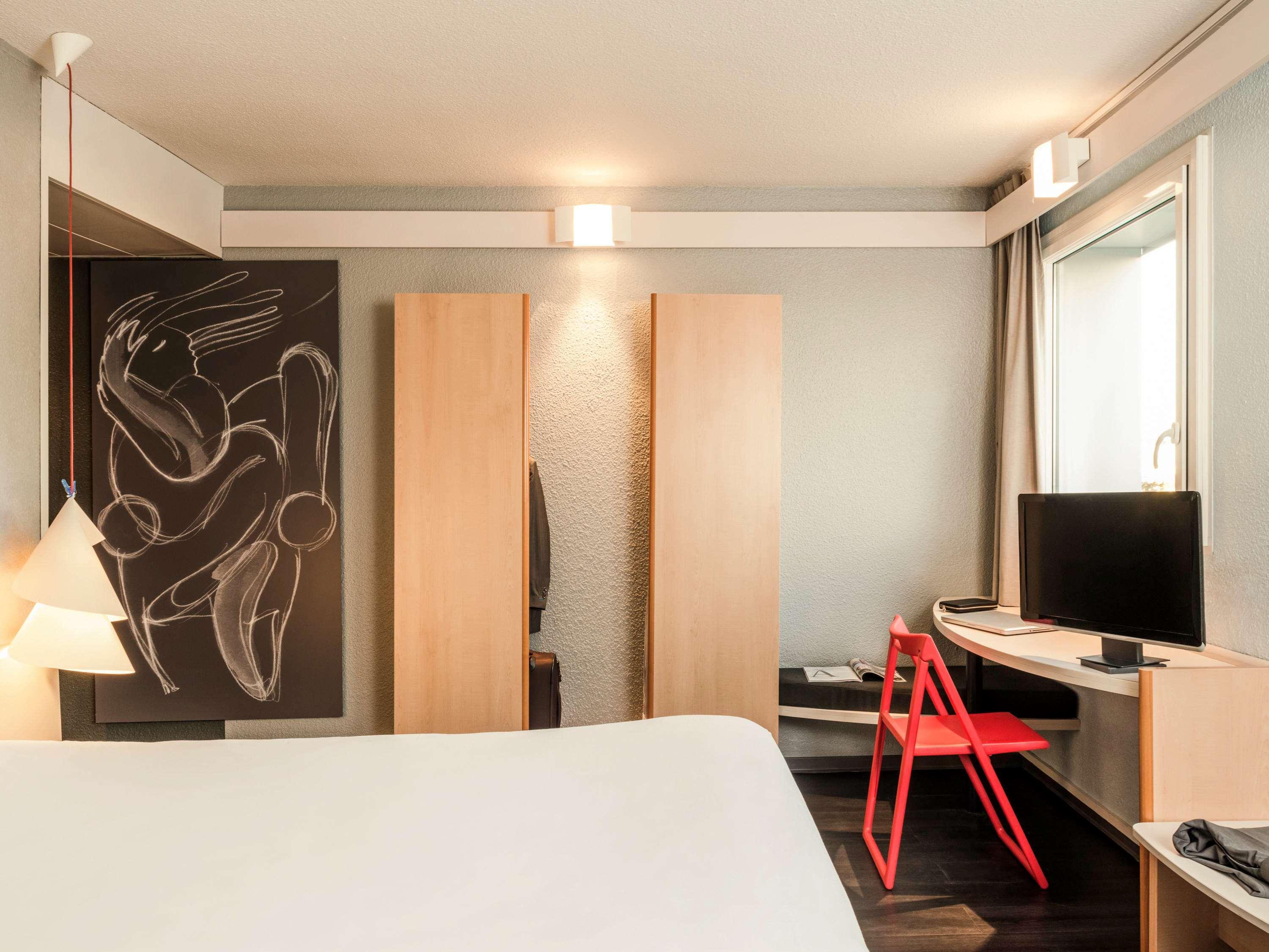 B&B Hotel Versailles Le Chesnay ル・シェネ エクステリア 写真